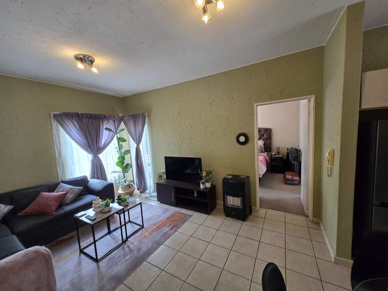 1 Bedroom Apartment for Sale in Ferndale - Photo 5