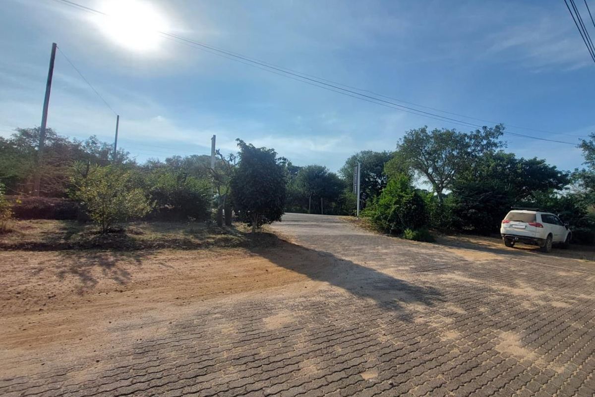 Prime location on a busy main road with excellent visibility and easy access - Photo 4