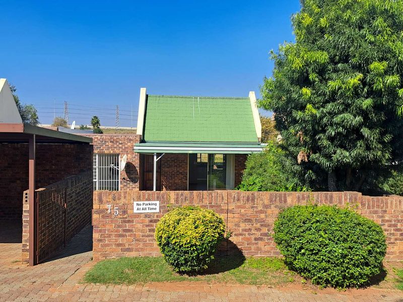 2 bedroom simplex to let in Sashann, Oakdene - Photo 4