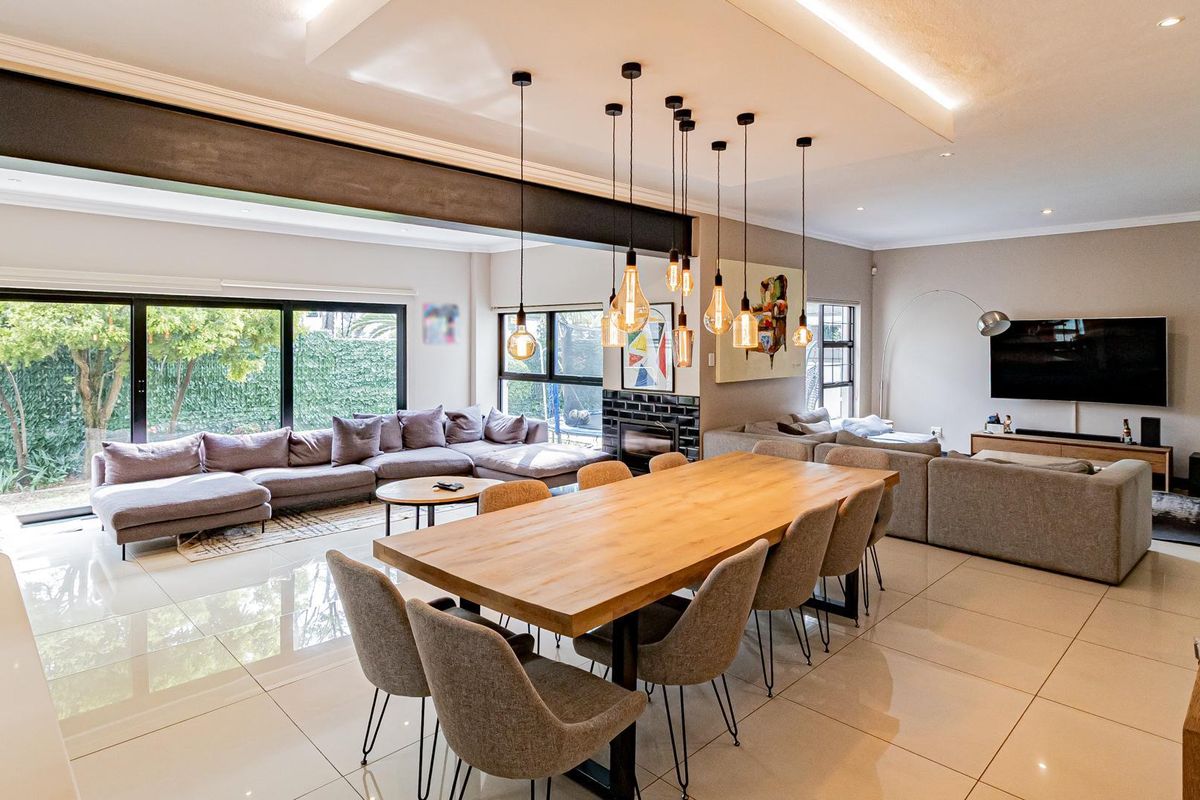 4-Bedroom Family Home with Private Pool & Full Backup Power - Photo 3