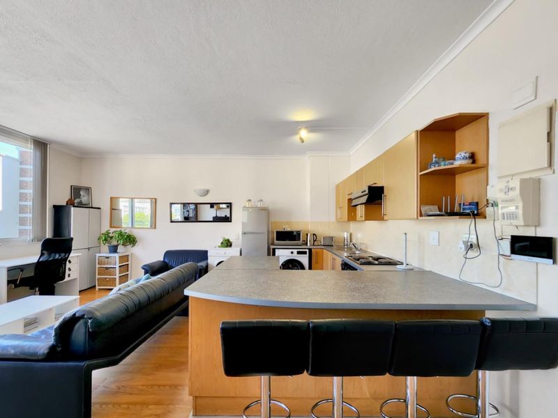 Ultimate Urban Living with Iconic Table Mountain Views - Photo 5