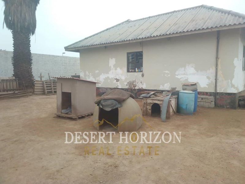 WALVIS BAY CENTRAL | HOUSE WITH POTENTIAL FOR SALE - Photo 5