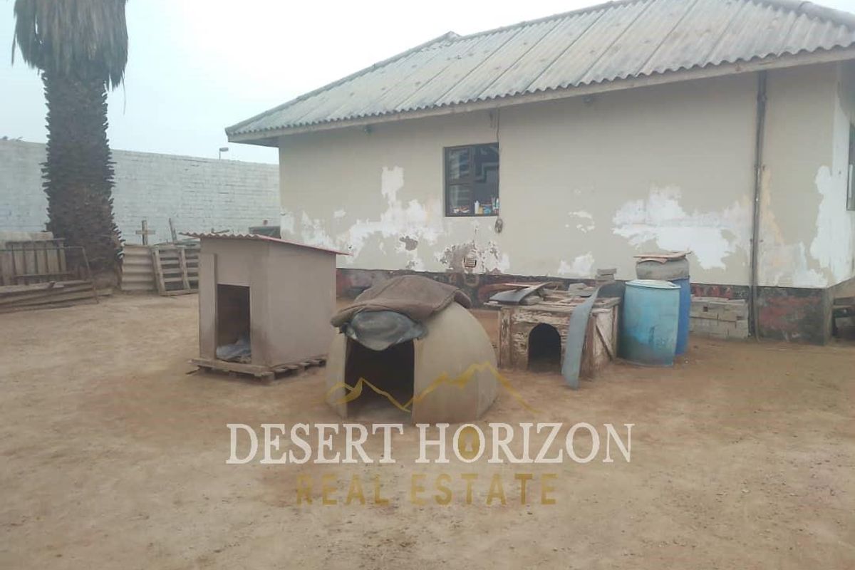 WALVIS BAY CENTRAL | HOUSE WITH POTENTIAL FOR SALE - Photo 5