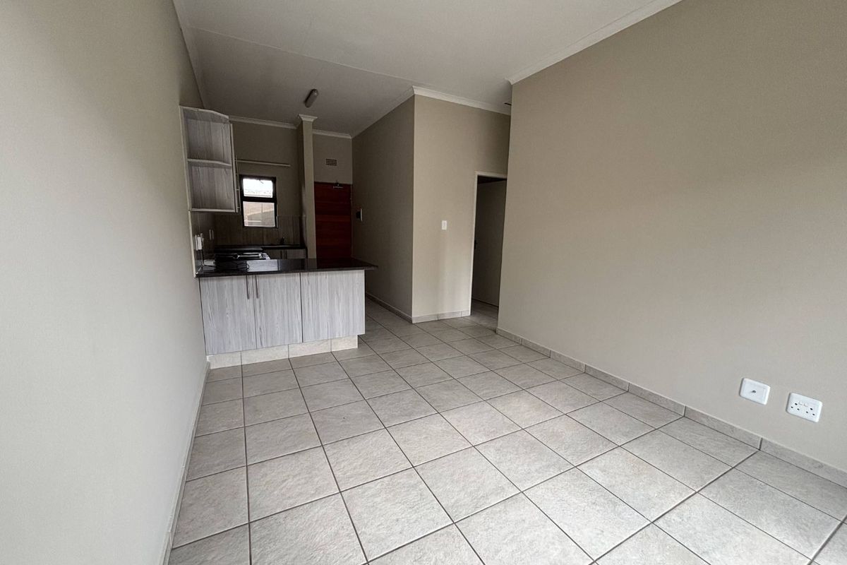 2 Bedroom unit in a secure, well-managed complex. - Photo 3