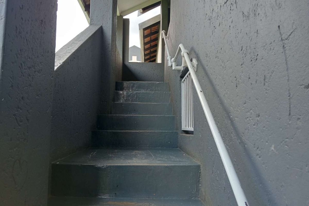 Stunning Top Unit for Sale - Photo 4