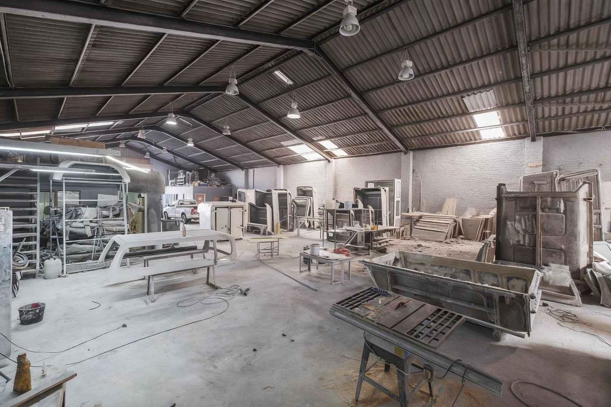 Prime Industrial Facility To Let in Montague Gardens - Photo 5