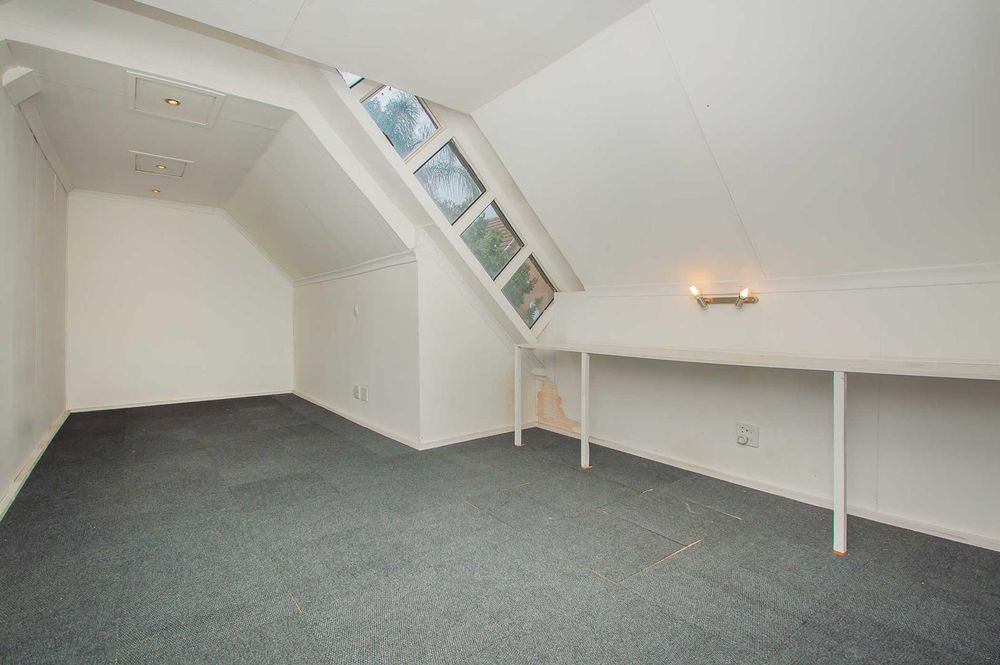 4th Bedroom or teenage pad / hobby room