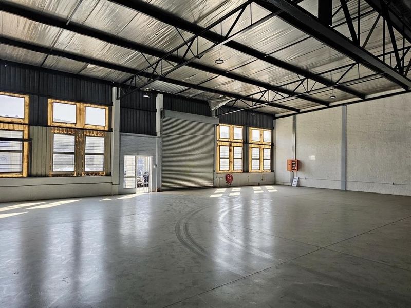 Hendra - Industrial Unit To Let in Briardene | Secure and Well-Managed Park - Photo 2