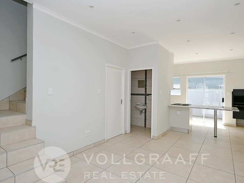 3-Bedroom Townhouse in Kramersdorf - Photo 2