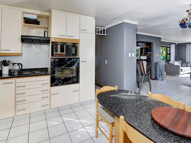 North facing! Panoramic Views! Tranquil and Secure Setting! - Photo 9