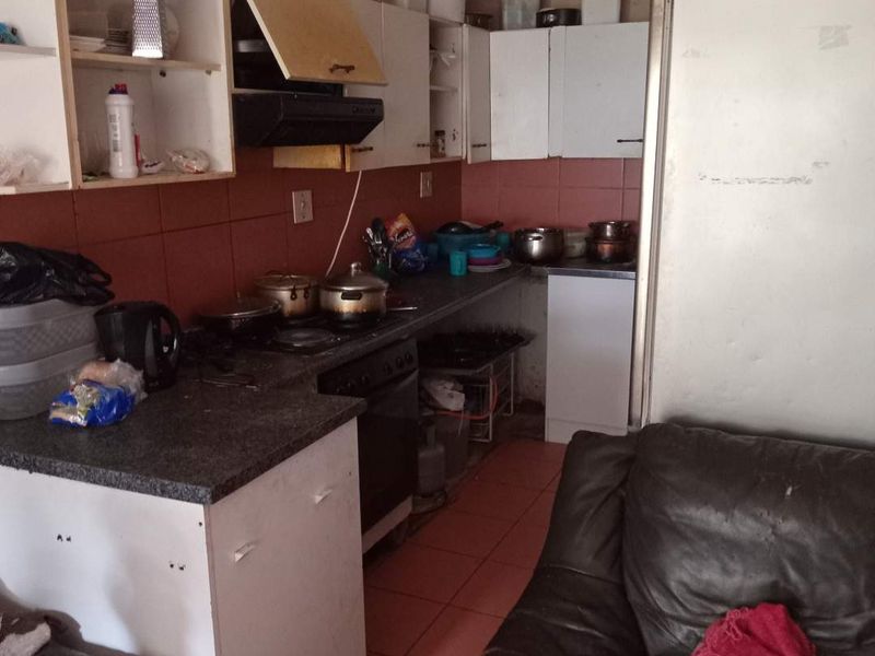 Town house available for sale - Photo 10