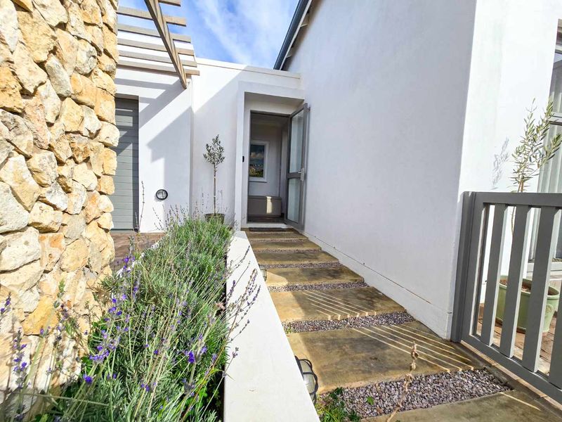 Fleur De Vie - Plot and plan for sale in Stilbaai-Wes. - Photo 2