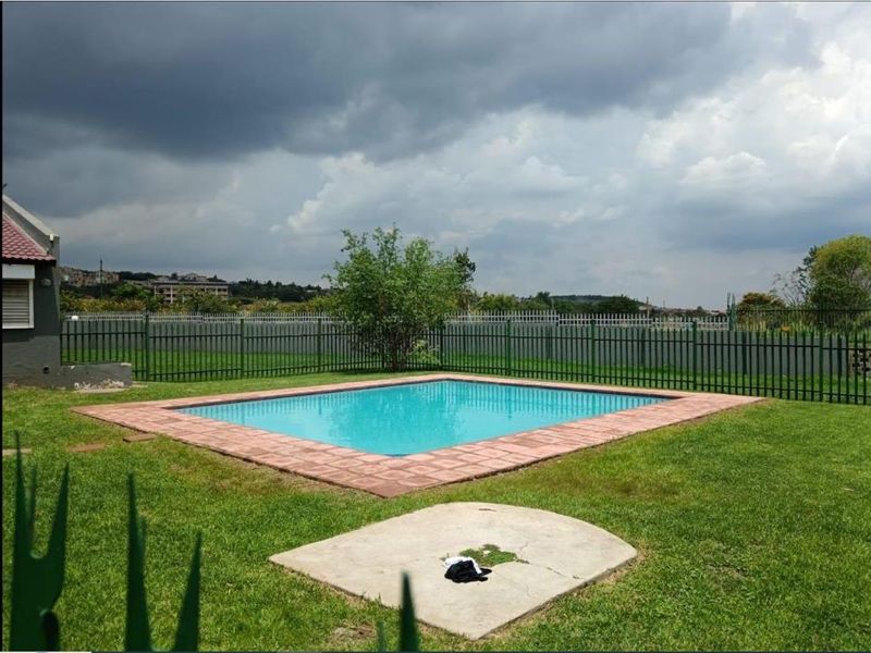 Two bedroom Ground Floor Unit for Sale in Mulberton - Photo 10