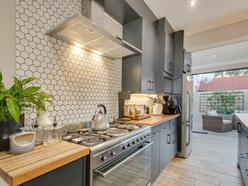 Stunning 4-Bedroom Cluster in Sought-After Firenza Estate – Randpark Ridge - Photo 9