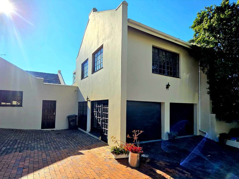 🌟 Stunning 3-Bedroom Family Home with Spacious Cottage & Beautiful Garden 🌟 - Photo 6