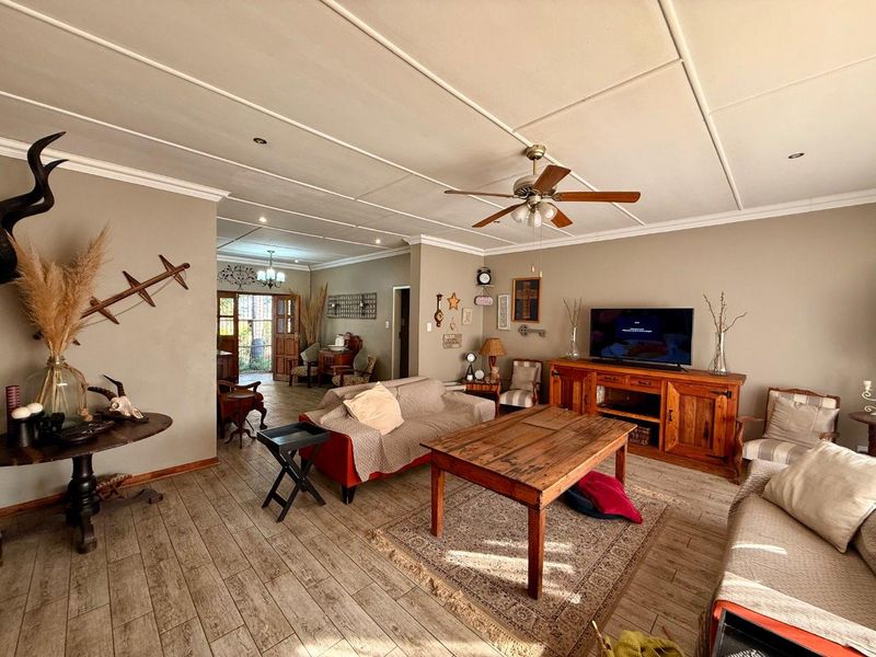 4 bedroom house for sale in vryheid - Photo 2