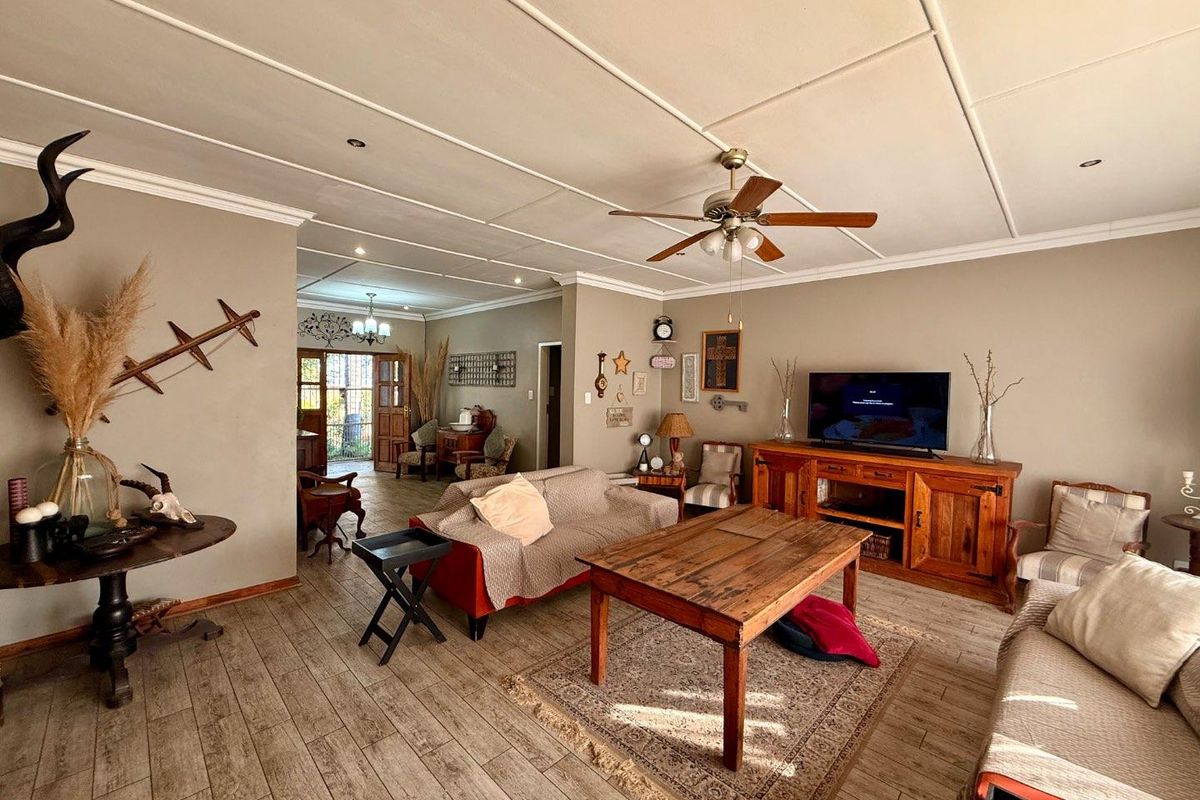 4 bedroom house for sale in vryheid - Photo 2