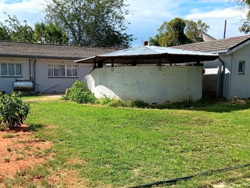 Family House in Brandfort - Photo 7