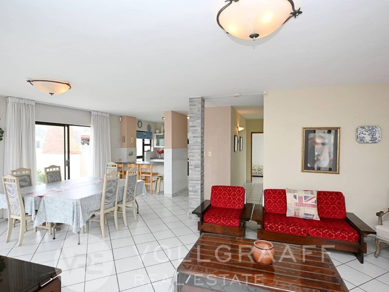 4 Bedroom Townhouse for Sale in Swakopmund Town Centre - Photo 5