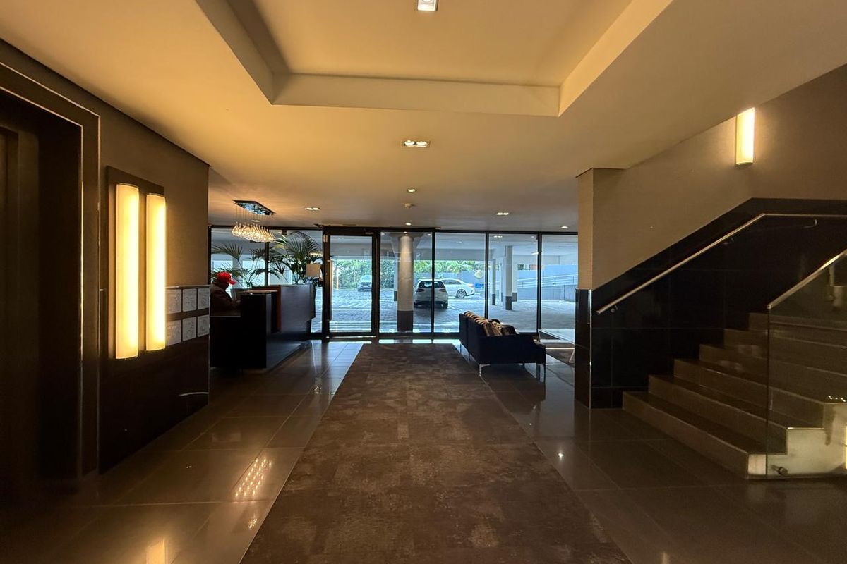 Spacious Office Space Available at Vdara Sandhurst - Photo 3