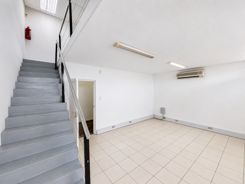 353m2 Mini-Factory For Sale: Fischer Park, Hillcrest - Photo 5
