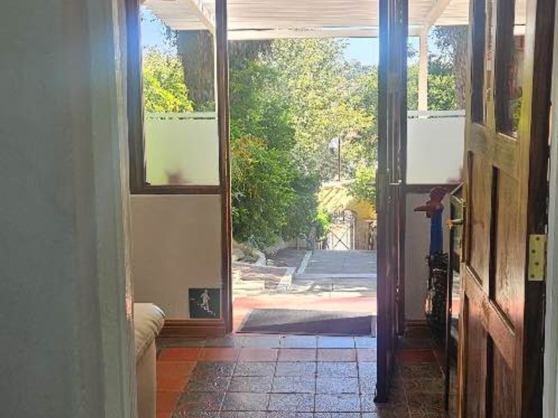 Office building for sale in the CBD - Photo 5