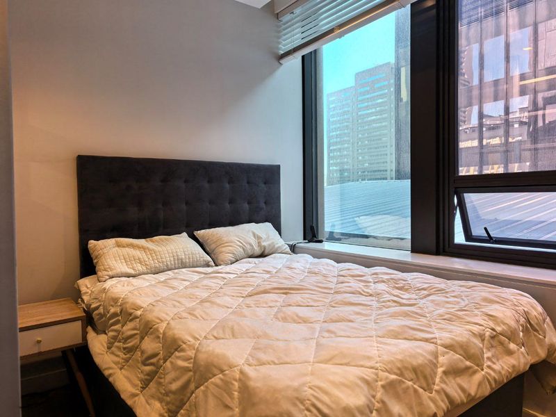 Stylish 28sqm Furnished Micro Apartment – Foreshore Place - Photo 6