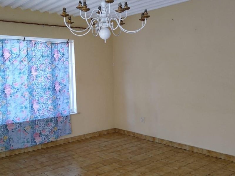 Lovely 4 Bedroom Double storey House for rent - Photo 7