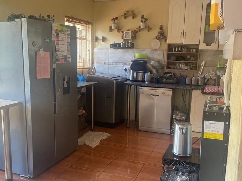 House For Sale - Photo 5