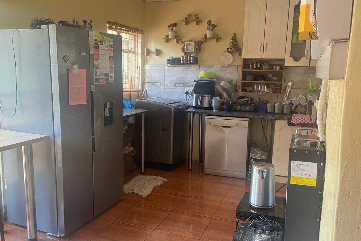 House For Sale - Photo 5