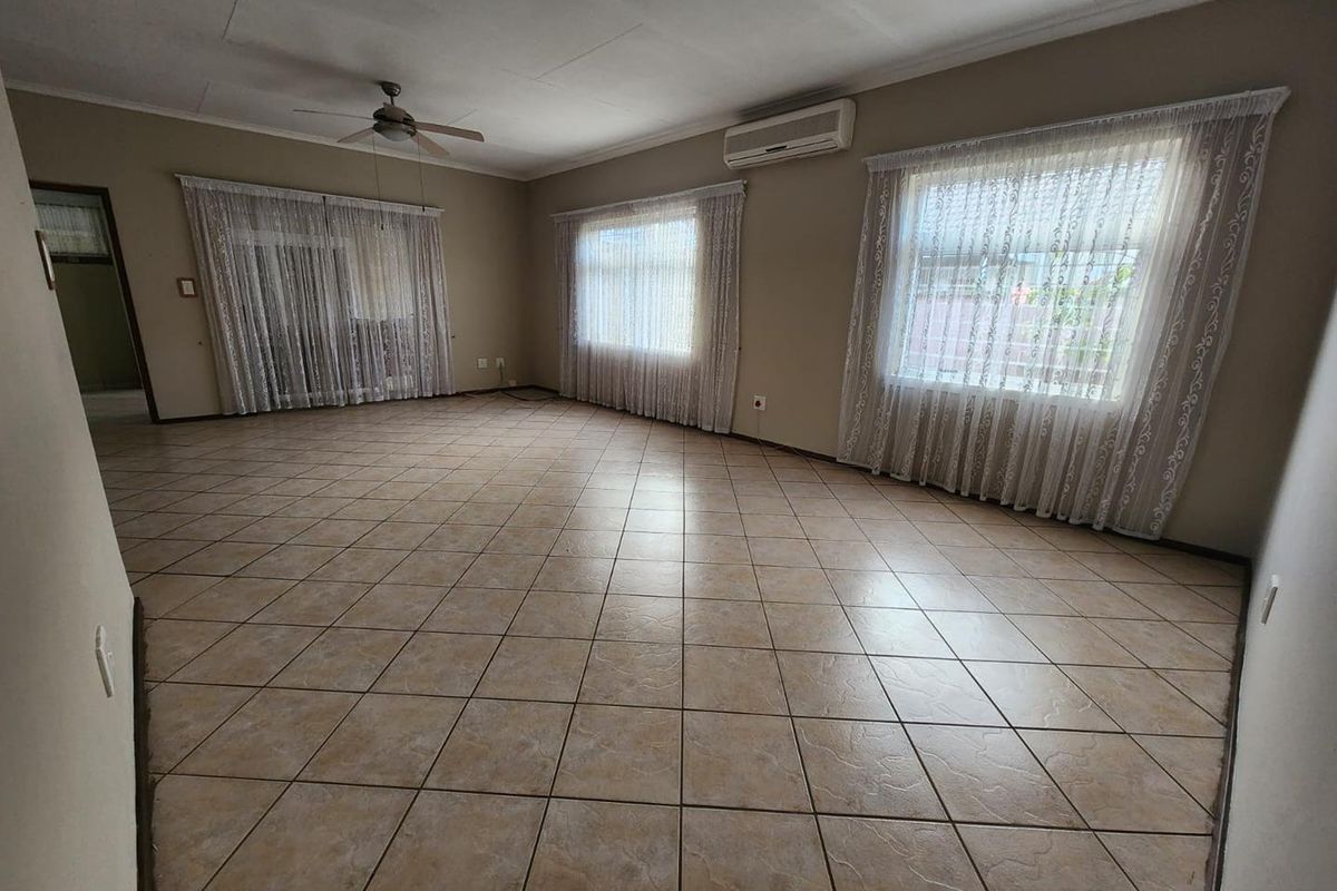 3 BEDROOM TOWNHOUSE FOR SALE IN A RETIREMENT VILLAGE ANNLIN PRETORIA - Photo 5