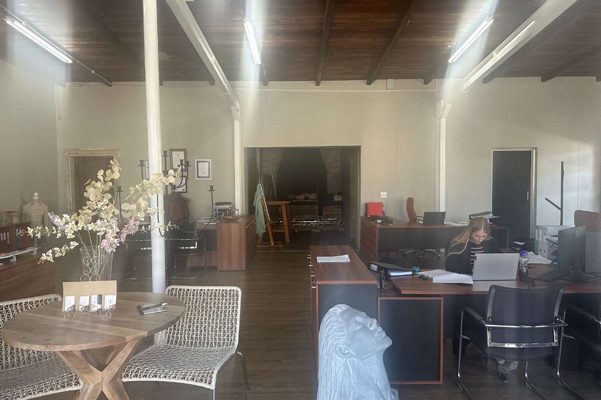 Commercial Building FOR SALE or TO LET Centre of Swakopmund - Photo 3