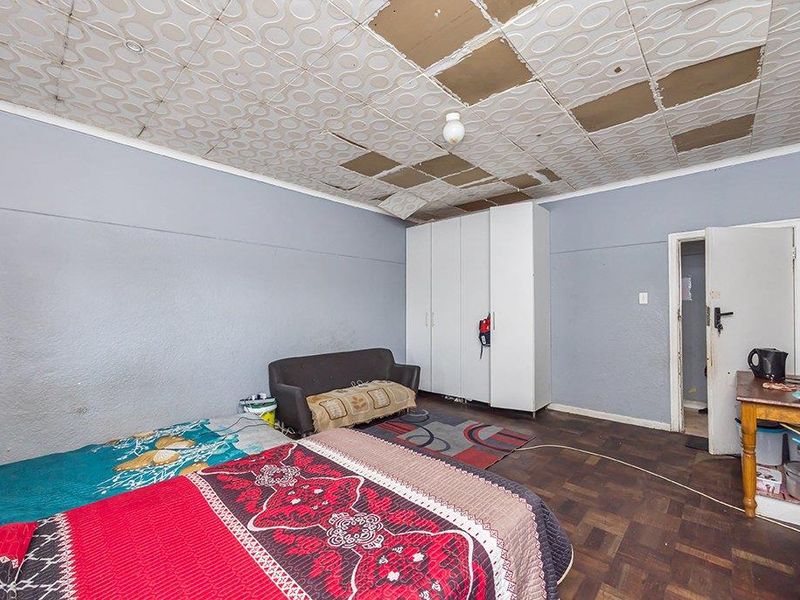 Spacious 3 Bedroom Apartment with Garage in Parow - Photo 7