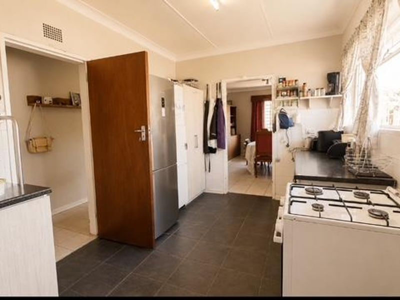 Space, Comfort & Endless Potential - Photo 3