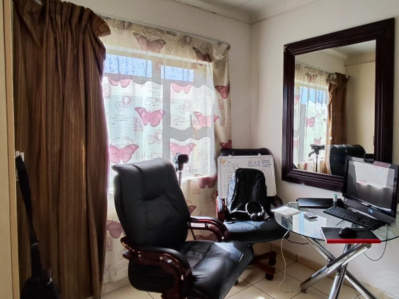 Sunny And Cosy - Photo 9