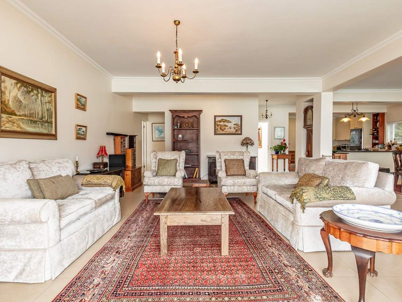 Multi-level Seaview home with flexible dual living options - Photo 6