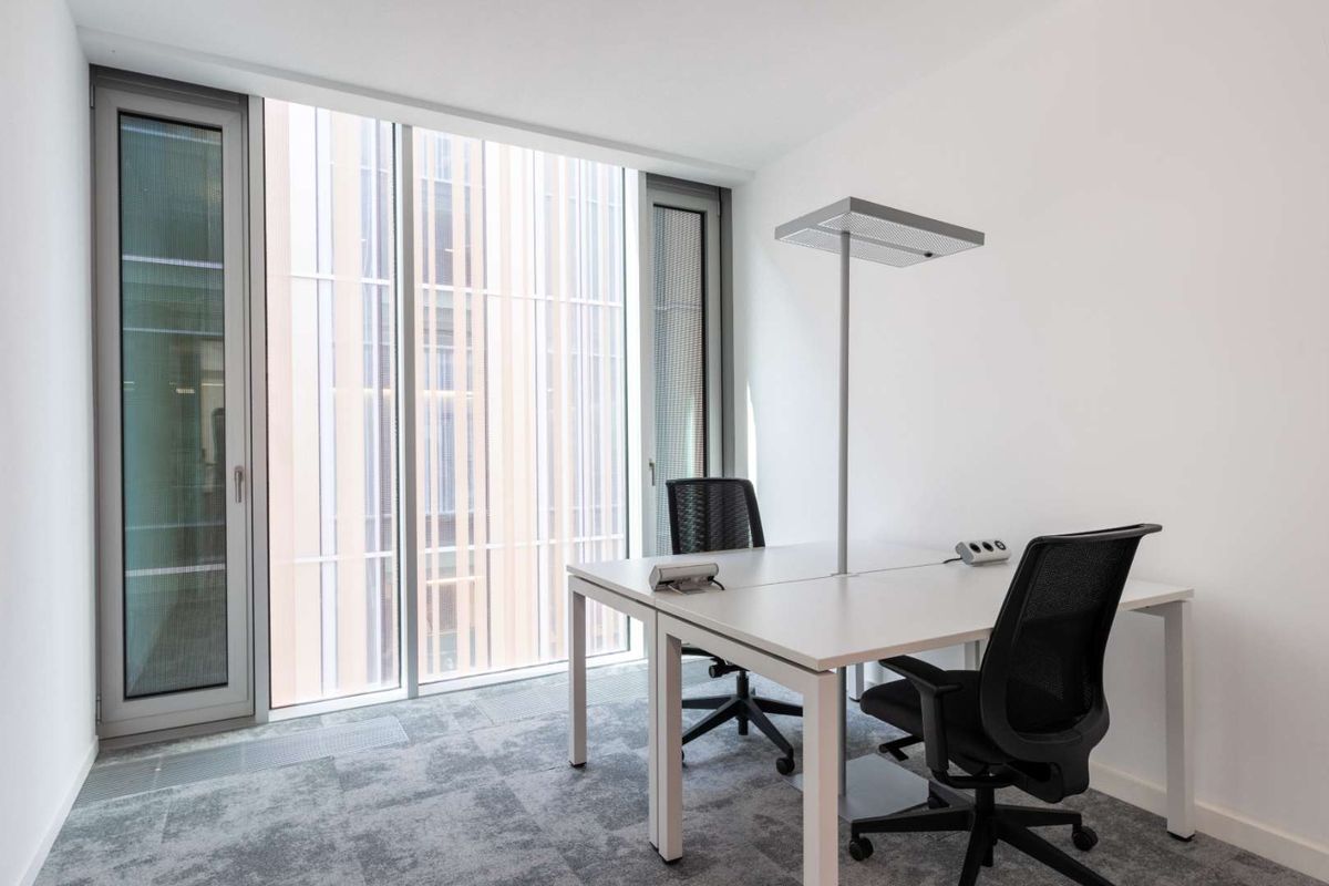 Flexible office memberships in Regus Eastlands Office Park - Photo 2