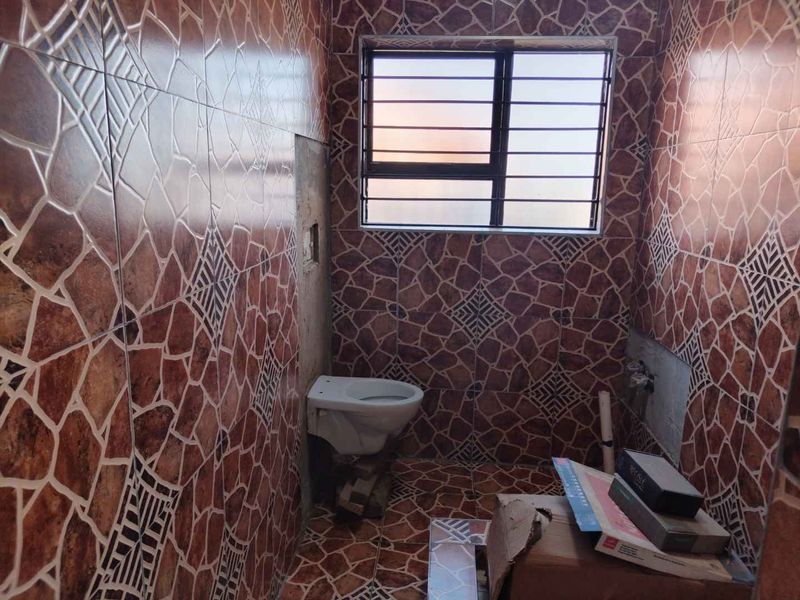 This House has endless opportunities, Best for a big family or investment purposes - Photo 7