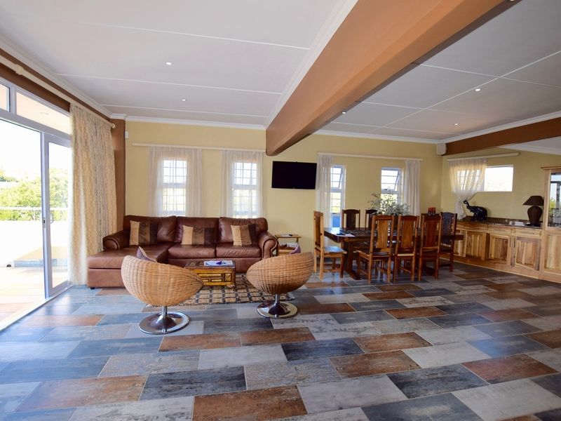 Top Billing Home! - Photo 7
