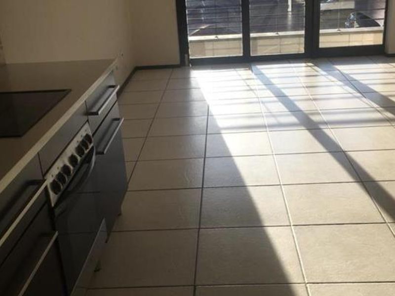 One Bedroom for Sale in Greenstone Hill - Photo 5