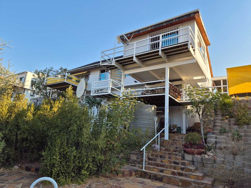 Eros Park Family Home - Photo 5