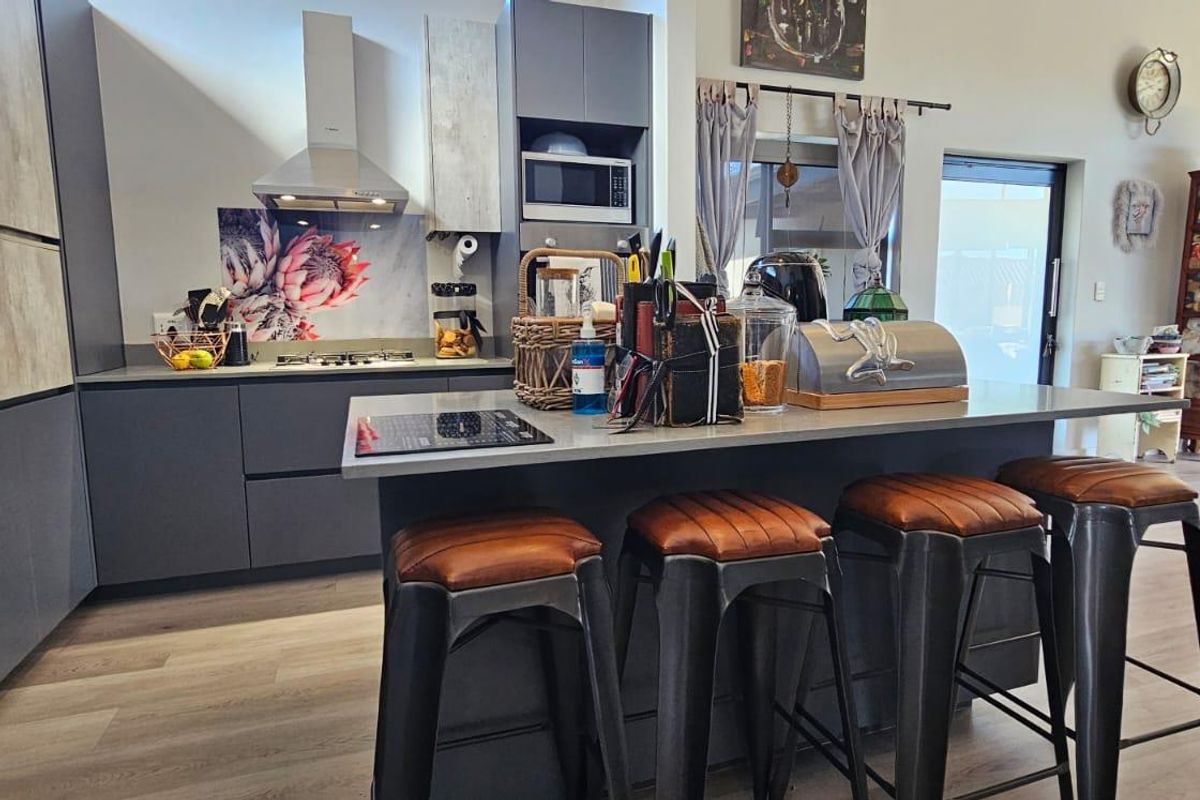 MOST BEAUTIFUL 3 BEDROOM DREAM HOME FOR RENT - Photo 5