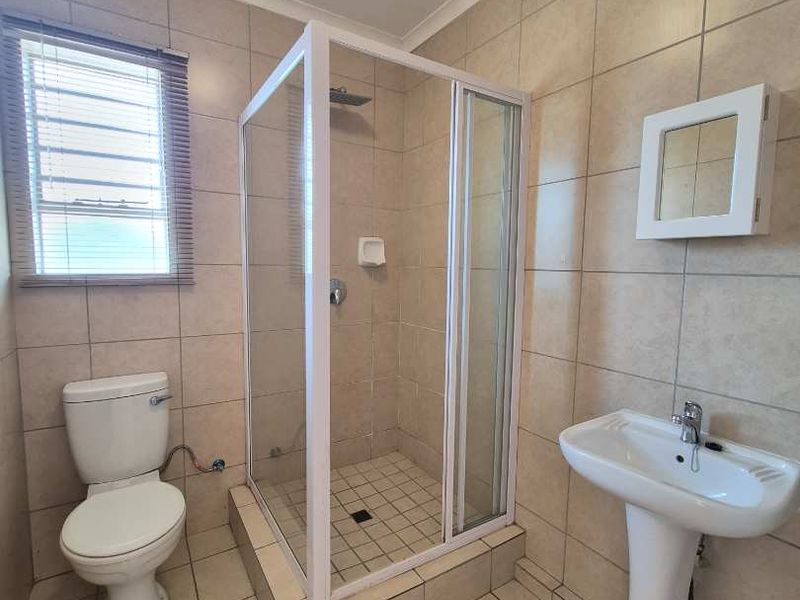 2 Bed, 2 Baths Apartment to rent in Terenure - Photo 9