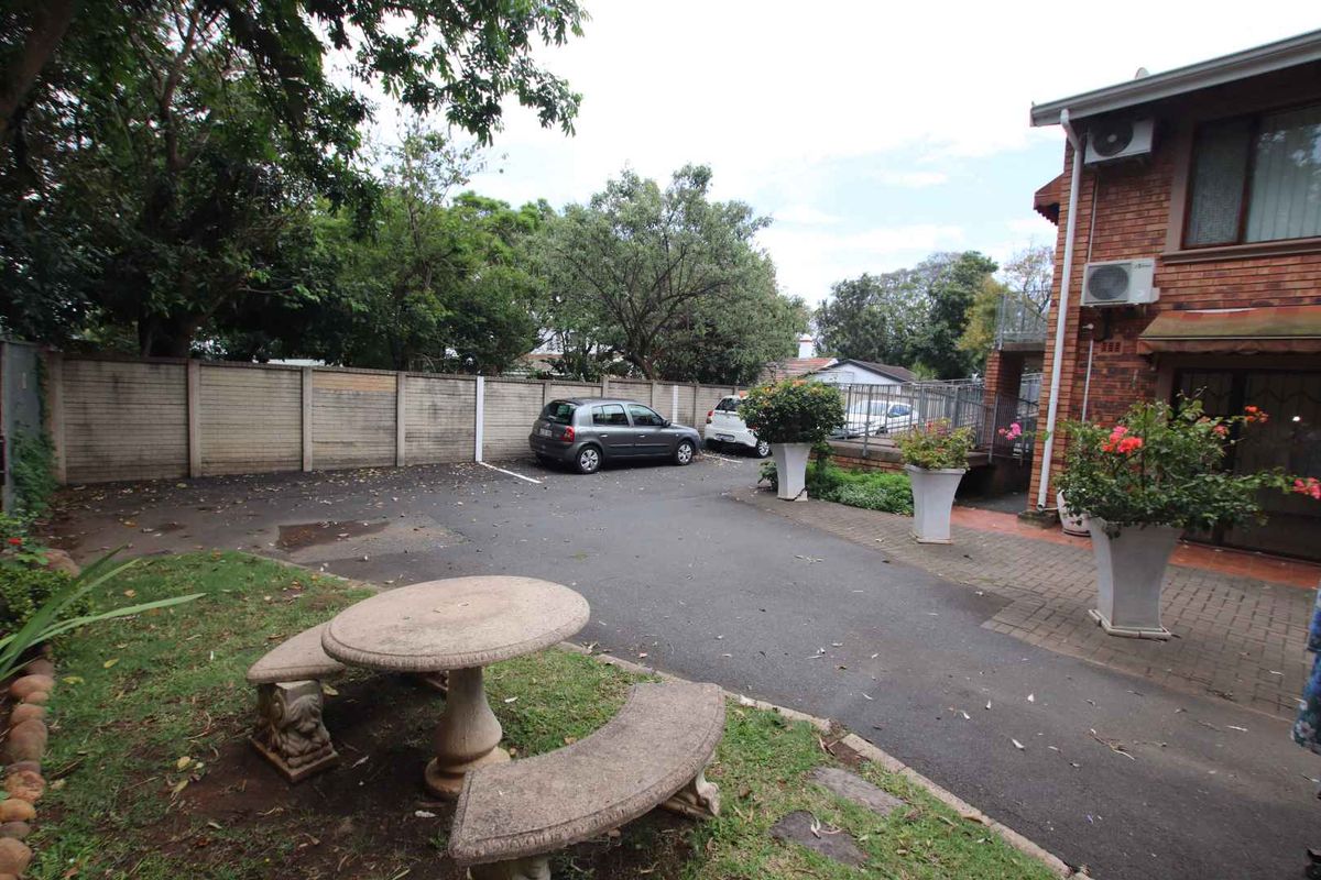 RETIRMENT ESTATE WITH FRAIL CARE  - R550.000-00 - Photo 5