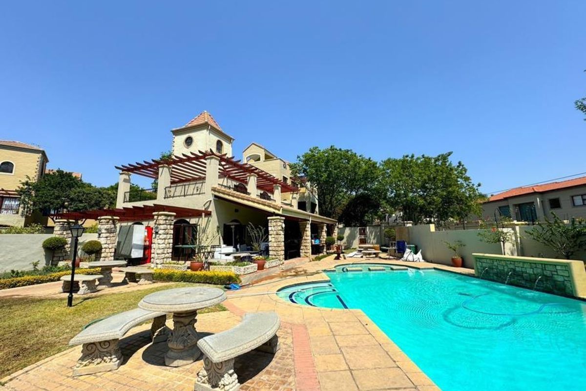 2 Bedroom Townhouse in Morningside Village Estate - Photo 4