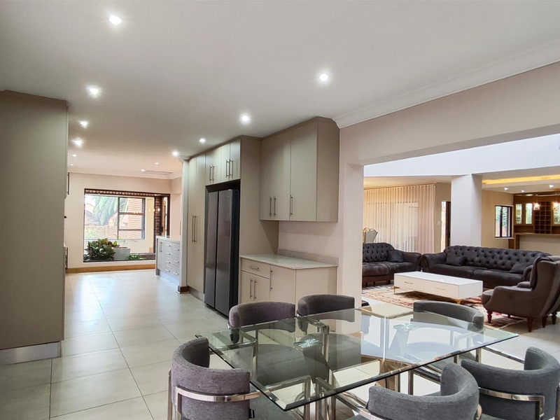 Breathtaking 5-bedroom house for Sale - Photo 5