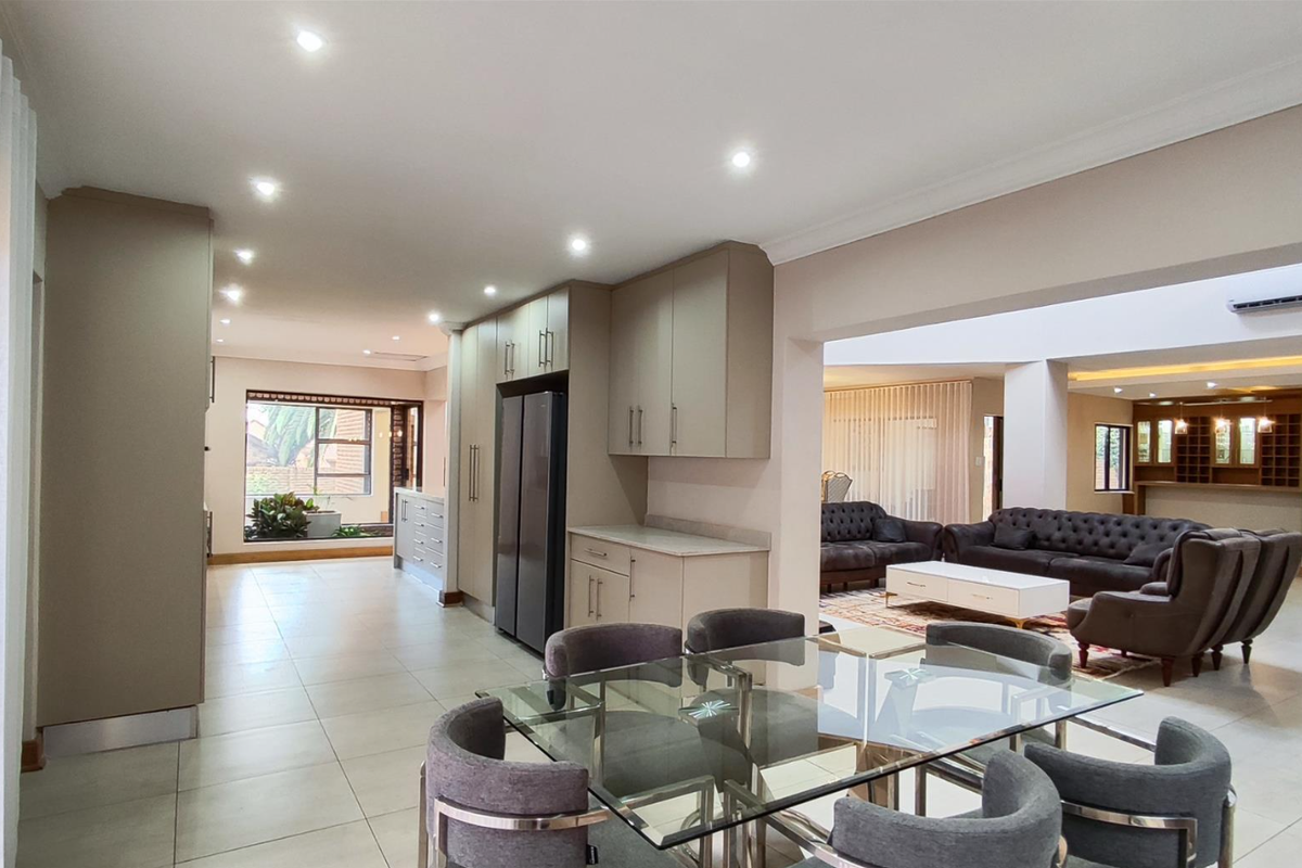 Breathtaking 5-bedroom house for Sale - Photo 5