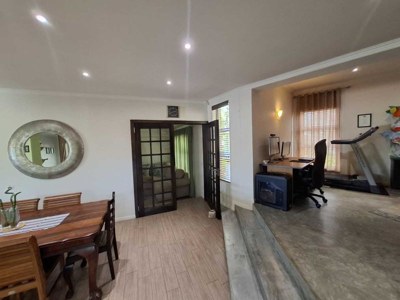 Modern home with heated indoor pool - Photo 6