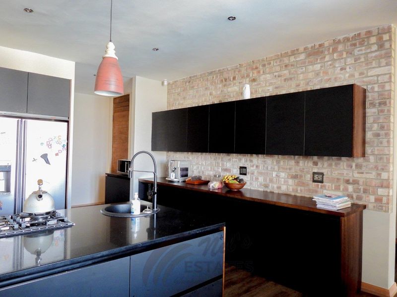 Luxurious Home For Sale at Rossmund Golf Resort, Swakopmund - Photo 5