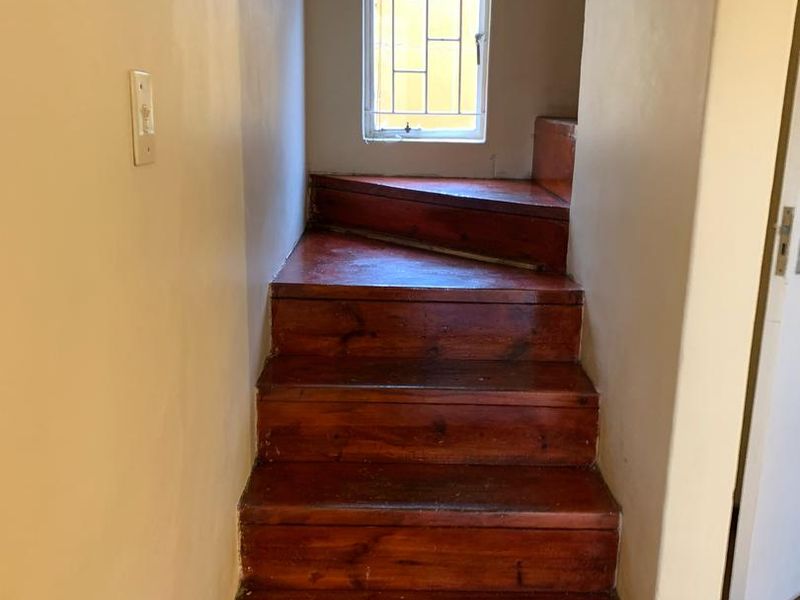 NEAT 2 BEDROOM TOWNHOUSE FOR SALE KHOMASDAL - Photo 4